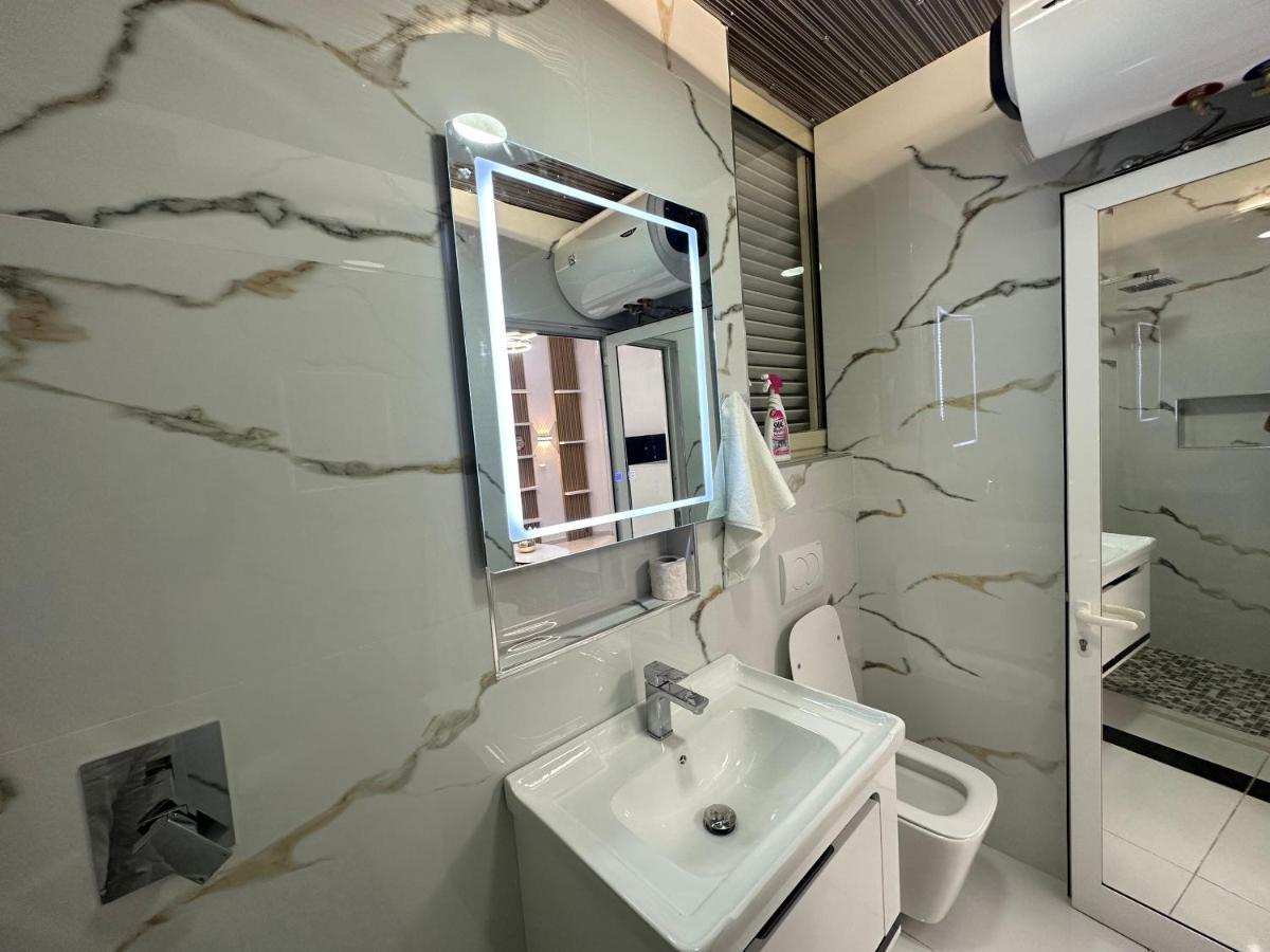 Esto'S Apartament Near Tirana Airport 1 - Self Checkin -Netflix - Free Parking Valias Exterior photo